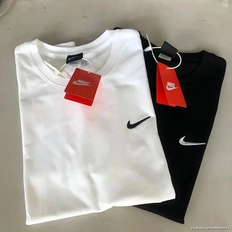 Nike Side Swoosh Logo Detail Black Swoosh T-Shirt Streetwear Look